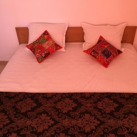 Adonai Apartments Nesebar Buitenkant foto
