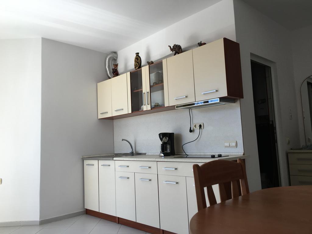 Adonai Apartments Nesebar Buitenkant foto